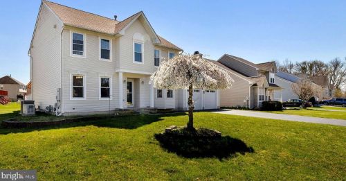 16 Imperial Dr, Trenton, NJ 08690-3152