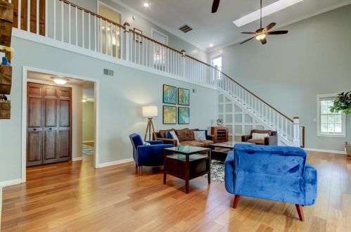 12216 Twin Br Acres Rd, Tampa FL 33626-3711 exterior