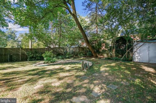 1611 Noyes Dr, Silver Spring MD 20910-2224 exterior