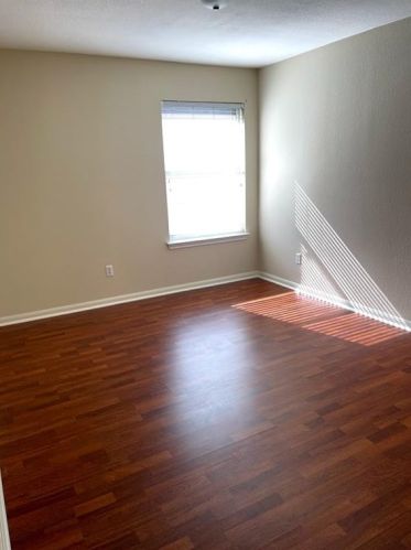 1904 Chasewood Dr, Austin TX 78727-6373 exterior