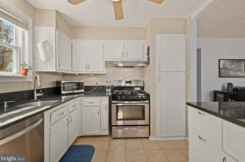 6 French St, Alexandria VA 22304-2642 exterior