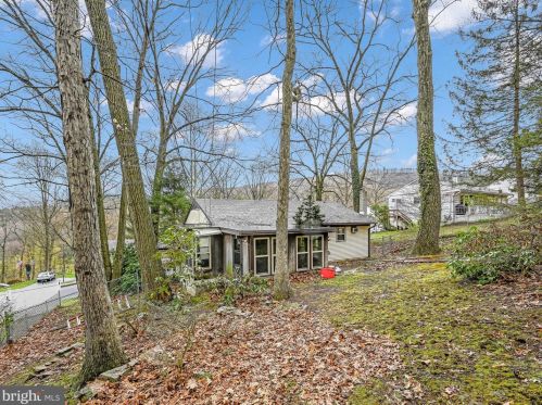 127 Forest Rd, Primrose PA  17901-4011 exterior