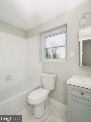 1211 46th St, Washington DC 20019-5722 exterior