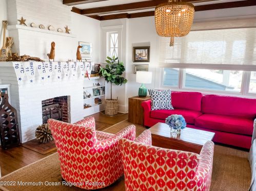 519 East Ave, Point Pleasant Beach NJ  08742-4759 exterior