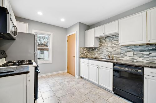 1755 61, Milwaukee WI 53214-5005 exterior