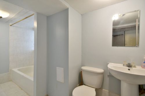 2921 Monitor Ave, Chicago IL 60634-1743 exterior