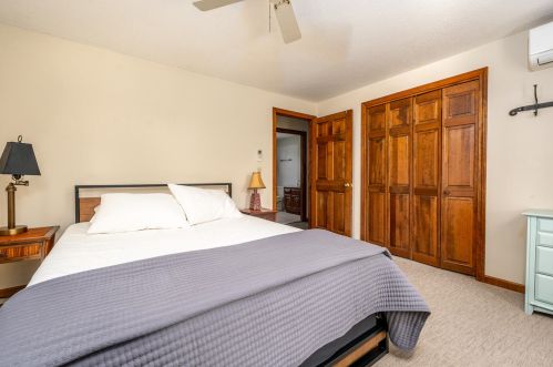 35 Kettle Hole Rd, Eastham MA 02642-2130 exterior