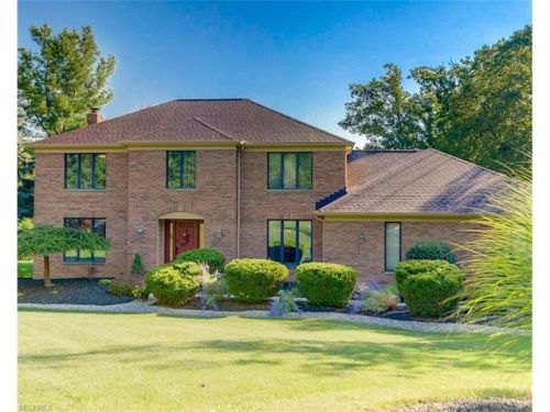 8457 Timber Trl, Cleveland, OH 44141-1770