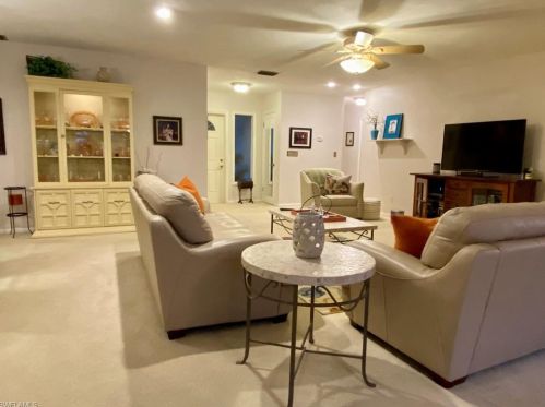 4473 19 Pl, Naples FL 34116-6405 exterior