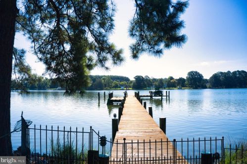 6975 Pea Nck Rd, Saint Michaels MD 21663-2716 exterior