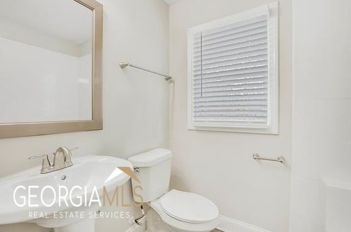 3815 Clovis Ct, Atlanta GA 30331-3437 exterior