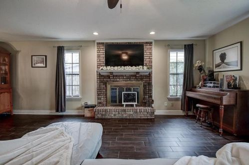 2115 Fore Dr, Tampa FL 33612-5006 exterior