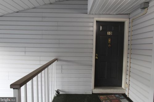 10 Aspen Ct, Trenton NJ  08619-4601 exterior