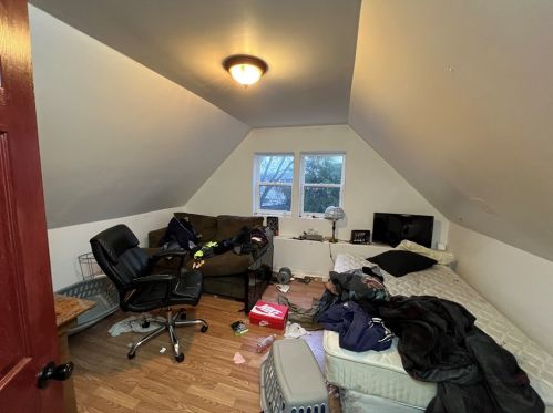 7517 Dickson St, Pittsburgh PA  15218-2505 exterior