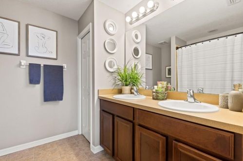 6614 Holly Heath Dr, Riverview FL 33578-8405 exterior