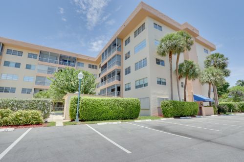 290 Palmetto Park Rd, Boca Raton FL  33432-3768 exterior