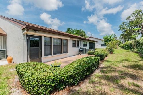 7739 Radcliffe Cir, Port Richey FL 34668-5937 exterior