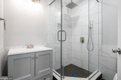 2418 4th St, Philadelphia PA  19148-3905 exterior