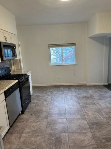 2011 Gregory St, Pittsburgh PA  15203-1641 exterior