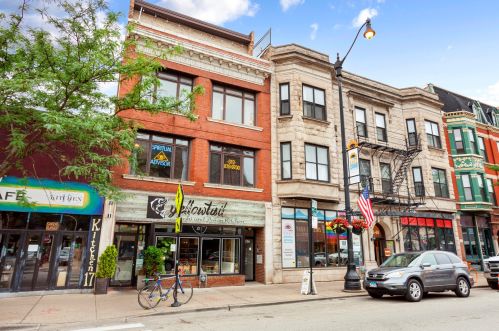 643 Barry Ave, Chicago IL  60657-4504 exterior