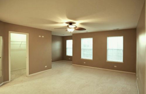 2727 Cobblestone Dr, Bull Valley IL 60012-2605 exterior