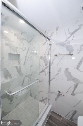 2213 Emerald St, Philadelphia PA 19134-3548 exterior