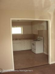 829 Campbell Ave, Springfield MO  65802-3820 exterior