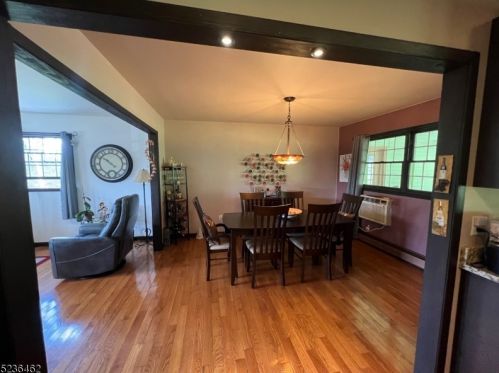 533 Rockport Rd, Hackettstown NJ 07840-5224 exterior