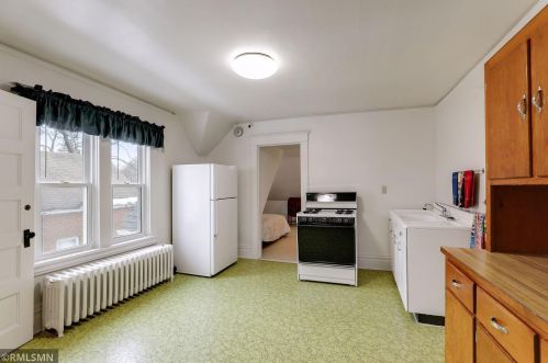 415 Arbor St, Saint Paul MN 55102-3511 exterior