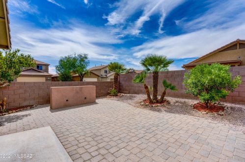 635 Emerald Key Dr, Green Valley AZ 85614-5251 exterior
