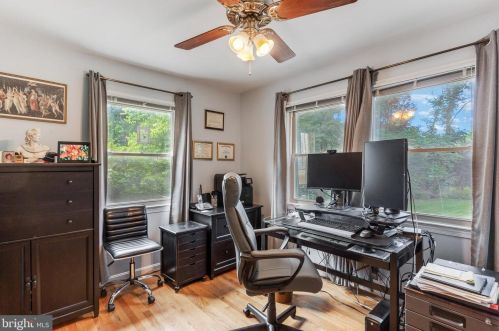 9208 Frst Hvn Dr, Alexandria VA 22309-3216 exterior