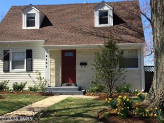 6404 Cavalier Dr, Alexandria VA  22307-1301 exterior