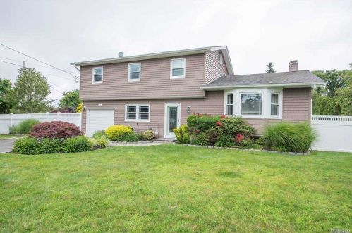 1 April Ave, Huntington Station, NY 11746-7037