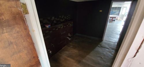 601 Magee Ave, Philadelphia PA  19111-4715 exterior