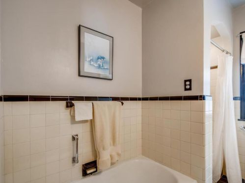 1661 Beechwood Ave, Saint Paul MN 55116-2411 exterior