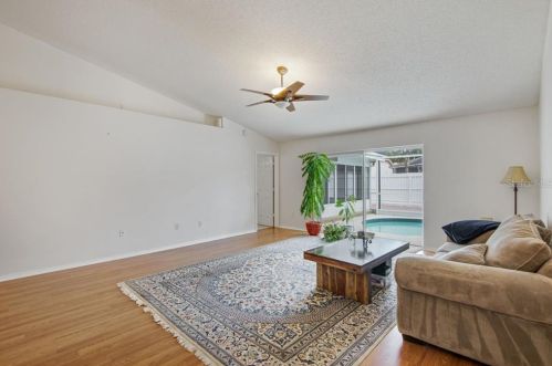 17709 Emerald Green Pl, Tampa FL 33647-2547 exterior