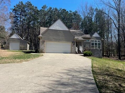 717 Warner St, Sylvan Beach, MI 49461-1618