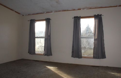 15560 Division Ave, Cedar Springs MI 49319 exterior