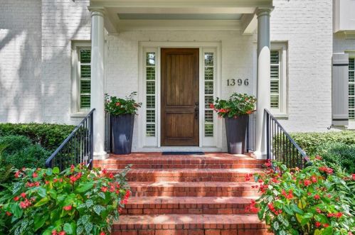 1396 Cartecay Dr, Atlanta, GA 30319-3463