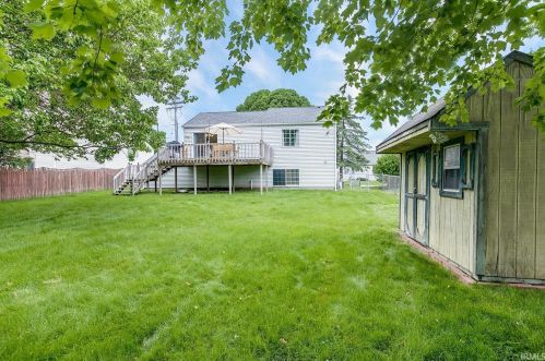 607 17 St, Mishawaka IN 46544-5644 exterior