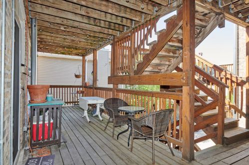 4256 Francisco Ave, Chicago IL  60618-2610 exterior