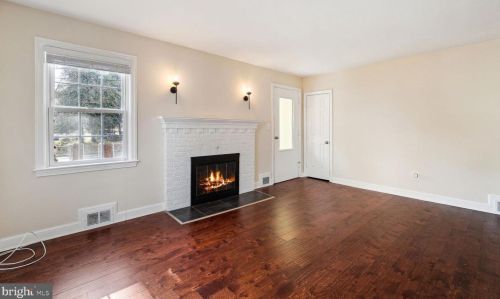 2003 Osborn Dr, Silver Spring MD  20910-1320 exterior