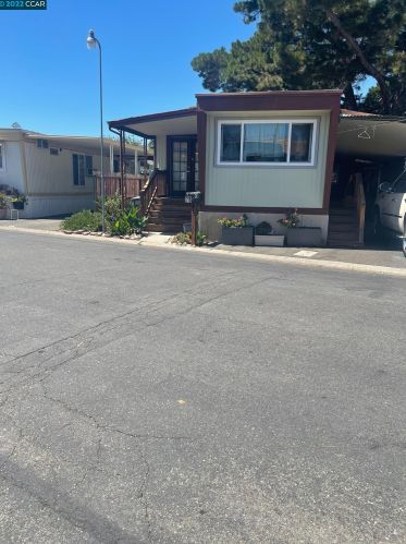 78 Kings Row, Concord, CA 94518-2031