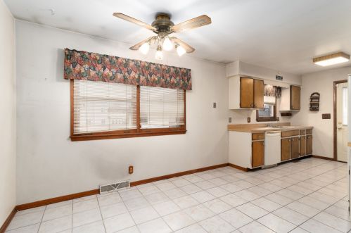 3812 Pandola Ave, Joliet IL 60431-2734 exterior