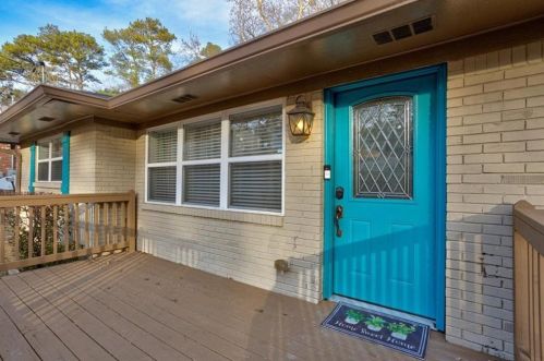 1898 Lisbon Dr, Atlanta GA  30310-4916 exterior