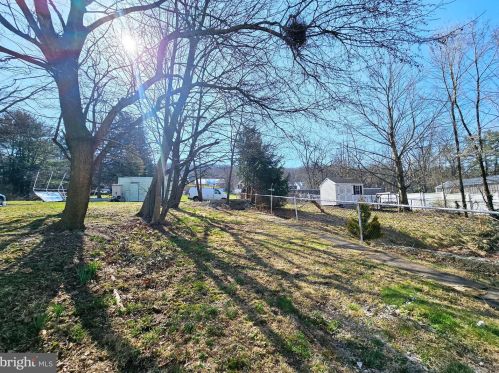 2127 Norwegian St, Primrose PA 17901-3817 exterior