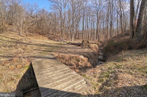 3107 Flint Hl Rd, Adamstown MD 21710-9210 exterior