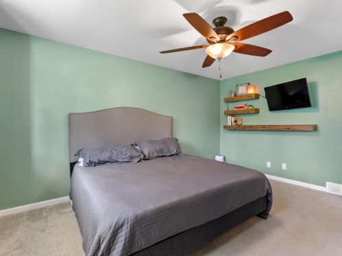 4965 Brookfield Cir, Manitowoc WI 54220-9362 exterior