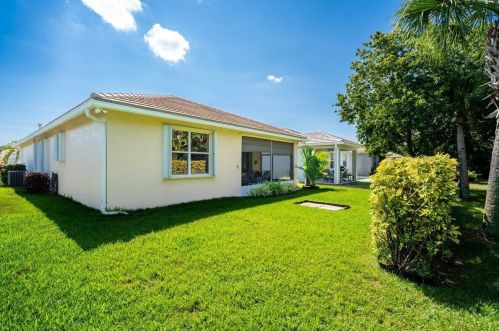 228 Coconut Key Way, Fort Pierce FL 34986-1912 exterior