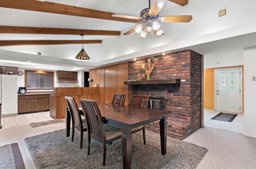 1306 Fawnvalley Dr, Saint Louis MO 63131-3921 exterior